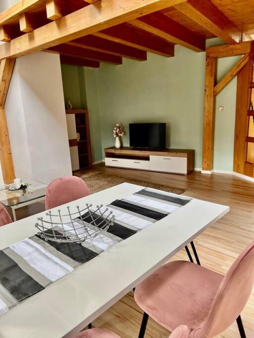 Wanderurlaub Mit Und Ohne Hund! Apartment Harra Exterior foto